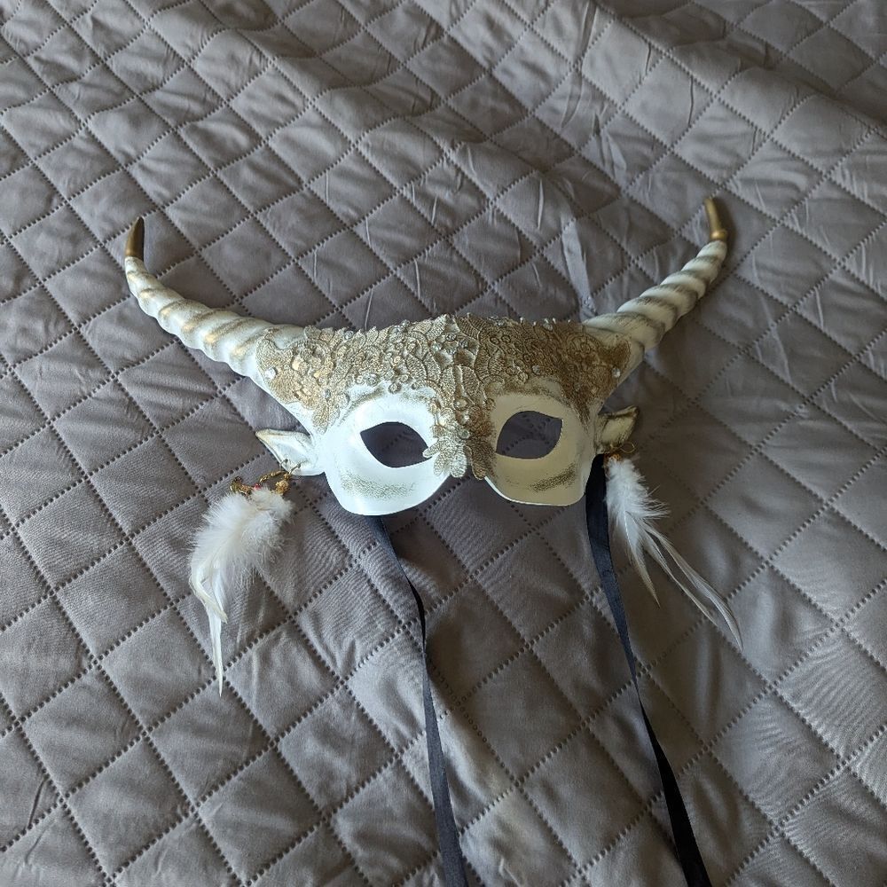 Handmade Bull Masquerade Italian Style Mask - Picture 6 of 7